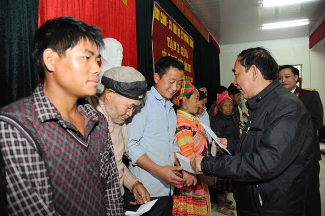 Chương trình Tết vì người nghèo Báo CAND mang xuân sớm đến với người nghèo tại Hà Giang - Ảnh minh hoạ 2